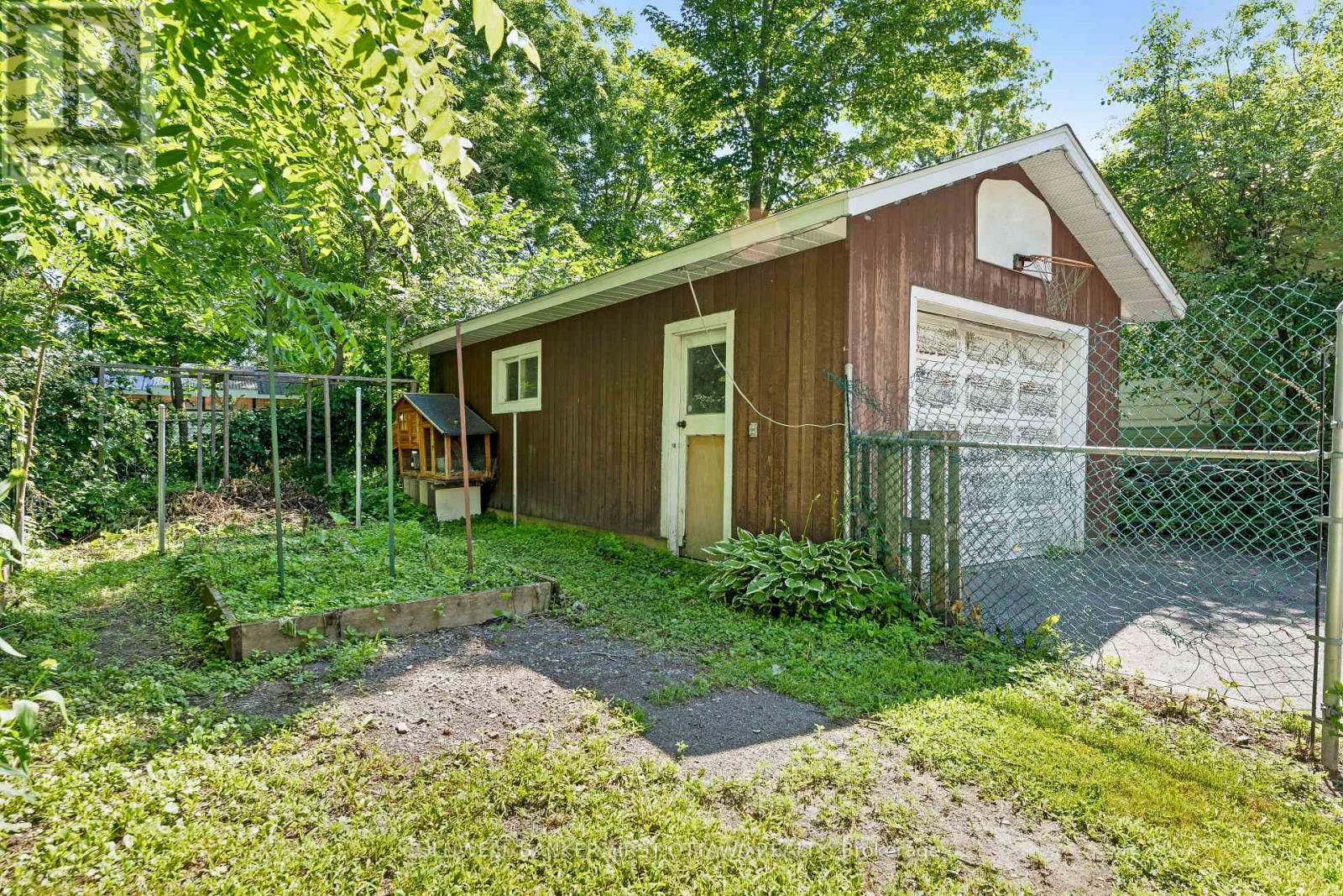 69 Wilson Street W, Perth, Ontario  K7H 2N7 - Photo 40 - X13564212