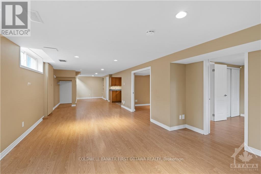 12 Oakwood Avenue, Ottawa, Ontario  K2E 6A5 - Photo 23 - X13564324