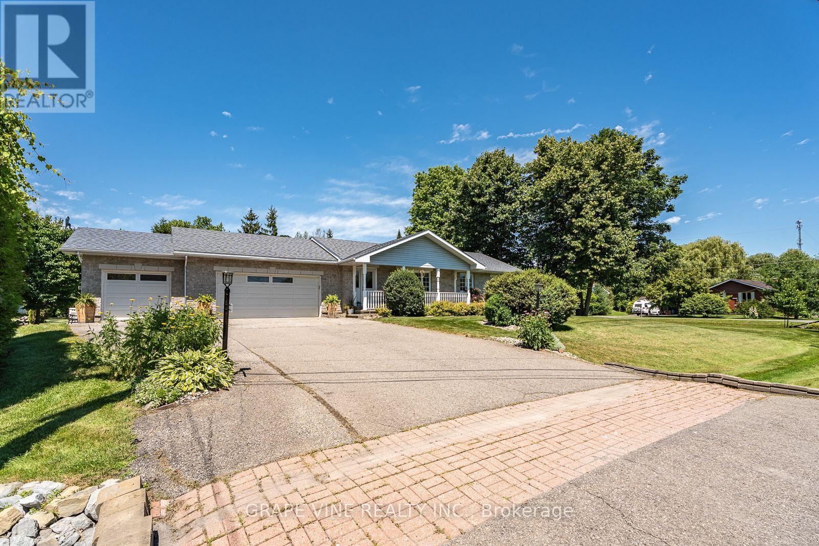 8391 Rowan Dr Drive, Ottawa, Ontario  K0A 2P0 - Photo 2 - X13564466