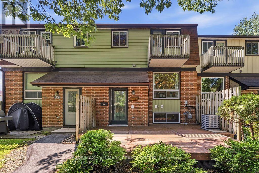 4 - 409 Montfort Street, Ottawa, Ontario  K1L 8G8 - Photo 1 - X13564508