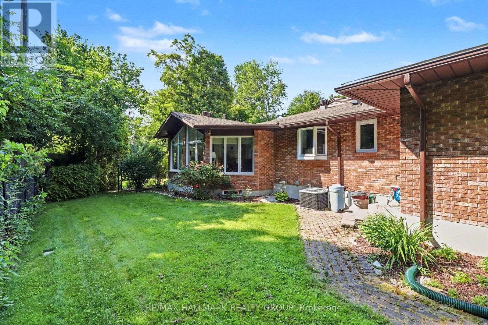 682 Kama Place, Ottawa, Ontario  K1J 8W2 - Photo 39 - X13564832