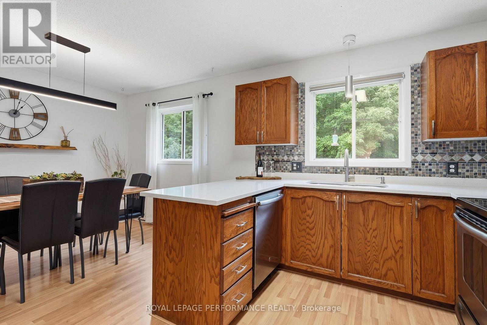 193 Blue Jay Drive, Clarence-Rockland, Ontario  K4K 1K9 - Photo 10 - X13564908
