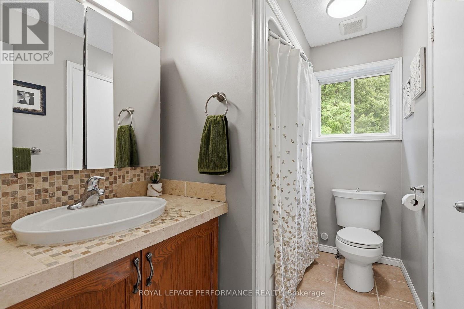 193 Blue Jay Drive, Clarence-Rockland, Ontario  K4K 1K9 - Photo 12 - X13564908