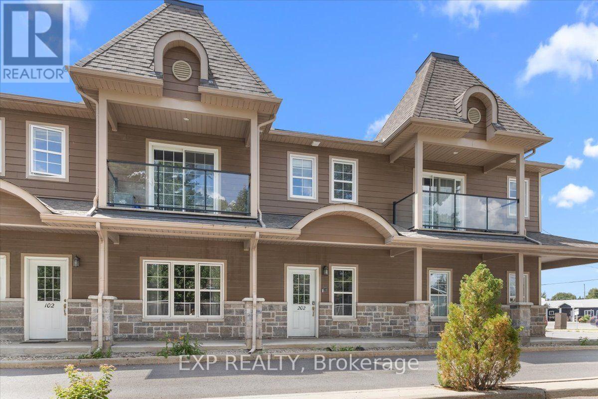202 - 245 Equinox Drive E, Russell, Ontario  K0A 1W0 - Photo 1 - X13565132