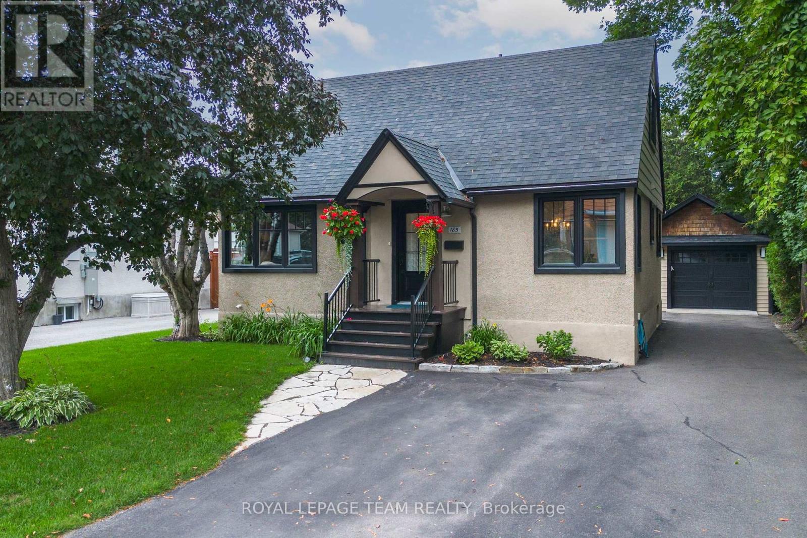 185 Camelia Avenue, Ottawa, Ontario  K1K 2X7 - Photo 1 - X13565242