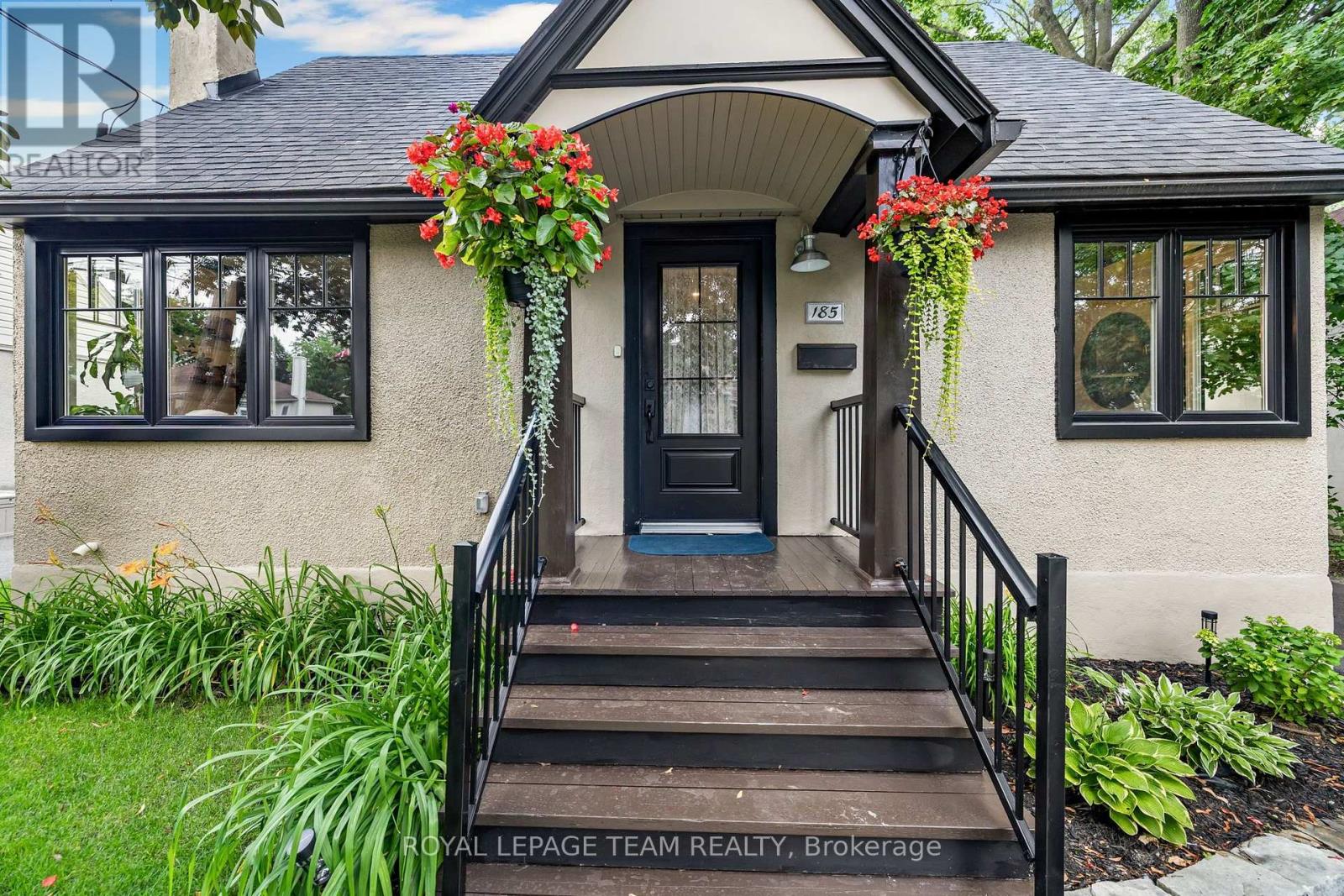 185 Camelia Avenue, Ottawa, Ontario  K1K 2X7 - Photo 3 - X13565242