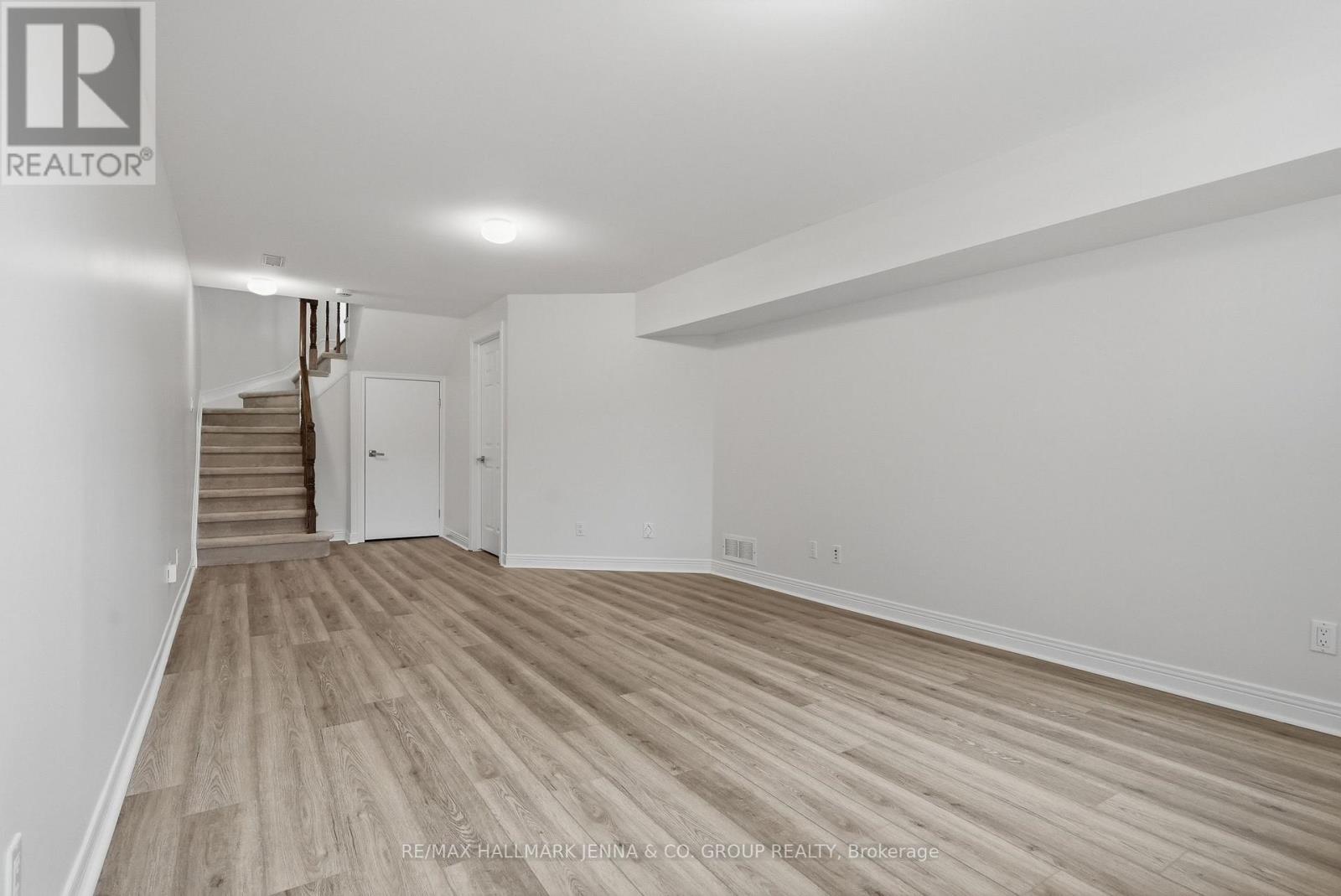 3 Redding Way, Ottawa, Ontario  K2G 6C5 - Photo 30 - X13565426