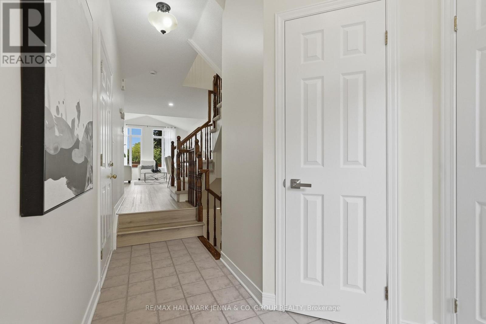3 Redding Way, Ottawa, Ontario  K2G 6C5 - Photo 5 - X13565426