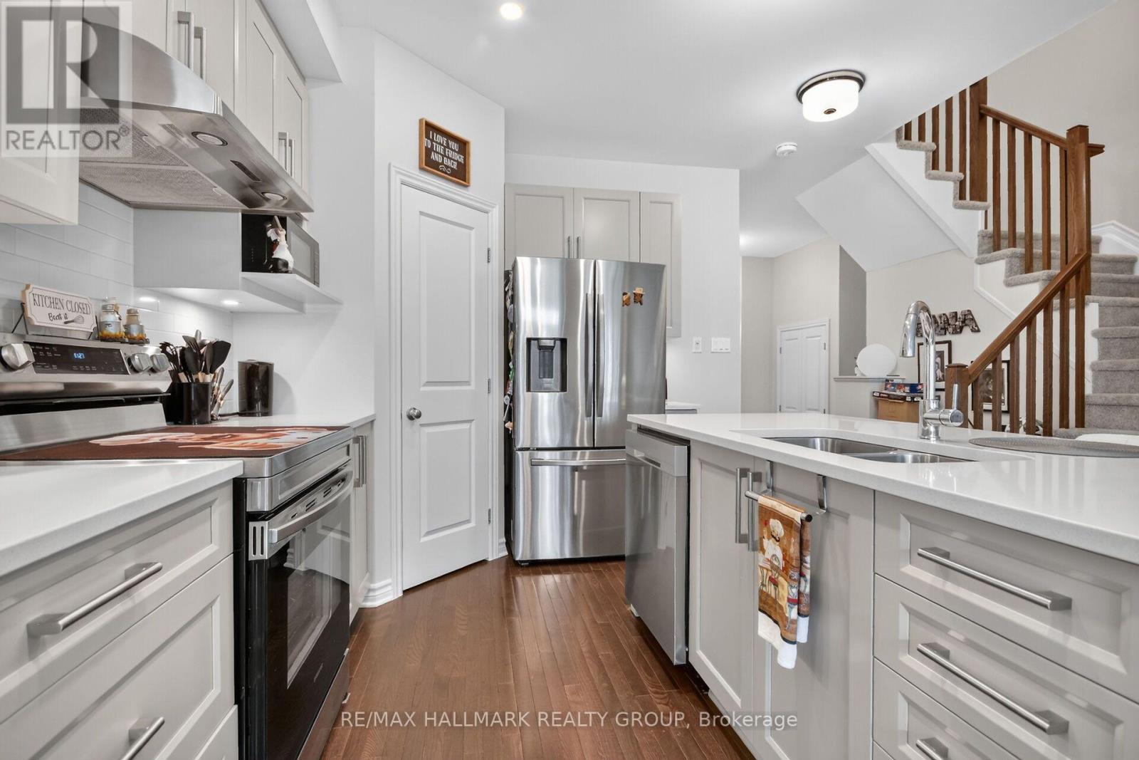 357 Barrett Farm Drive, Ottawa, Ontario  K1T 0Y6 - Photo 14 - X13565606