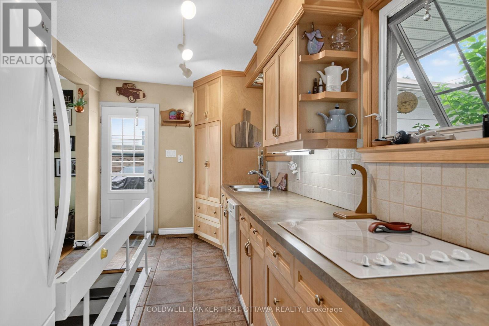 2014 River Road N, Ottawa, Ontario  K4M 1B4 - Photo 12 - X13565730