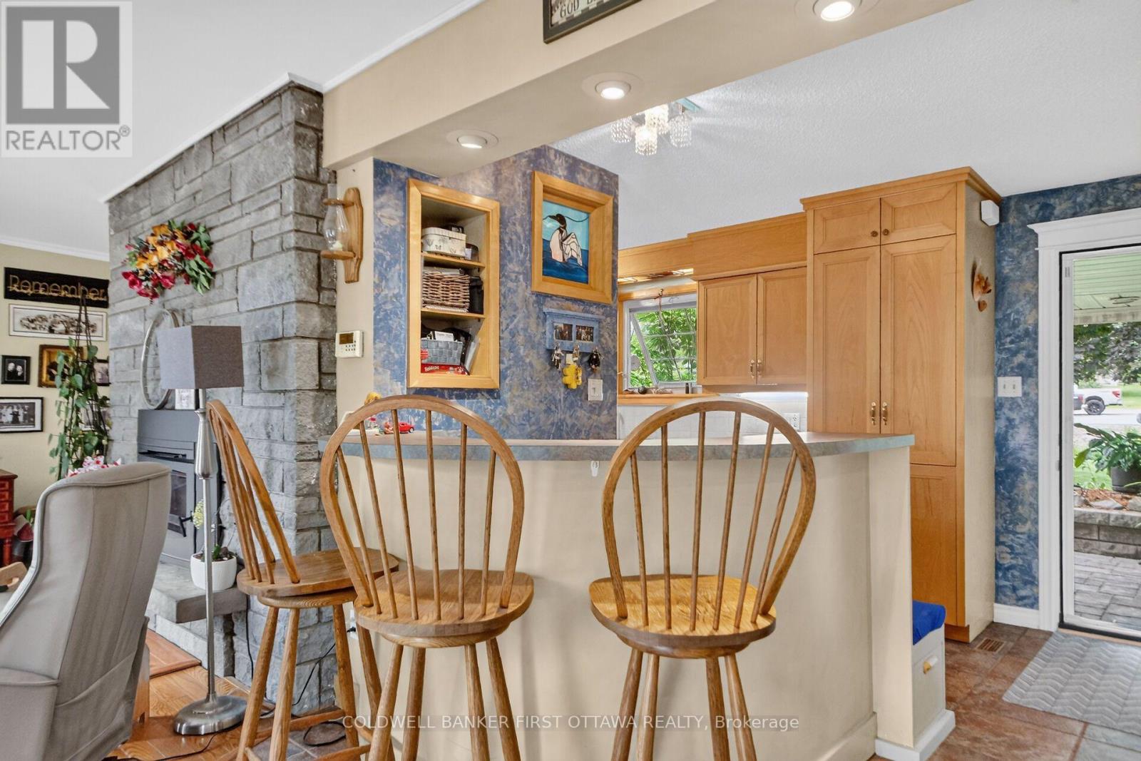 2014 River Road N, Ottawa, Ontario  K4M 1B4 - Photo 5 - X13565730