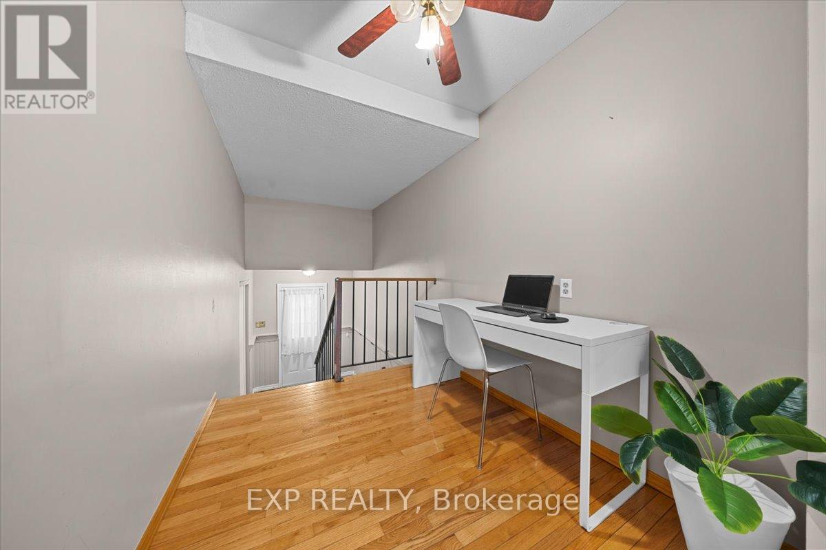 140 Castlegreen Private, Ottawa, Ontario  K1T 3N2 - Photo 3 - X13566058