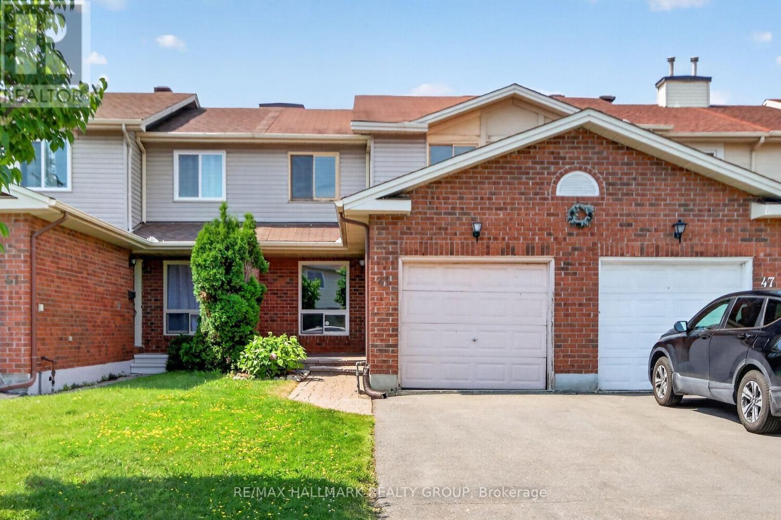 49 Newport Crescent, Ottawa, Ontario  K1T 3M2 - Photo 1 - X13566132