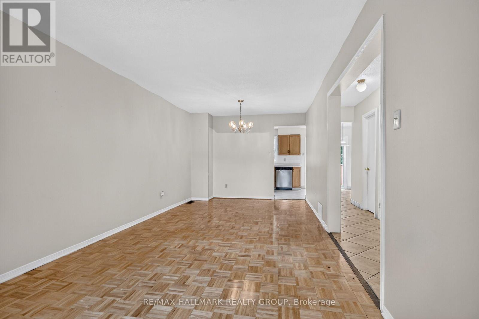 49 Newport Crescent, Ottawa, Ontario  K1T 3M2 - Photo 13 - X13566132