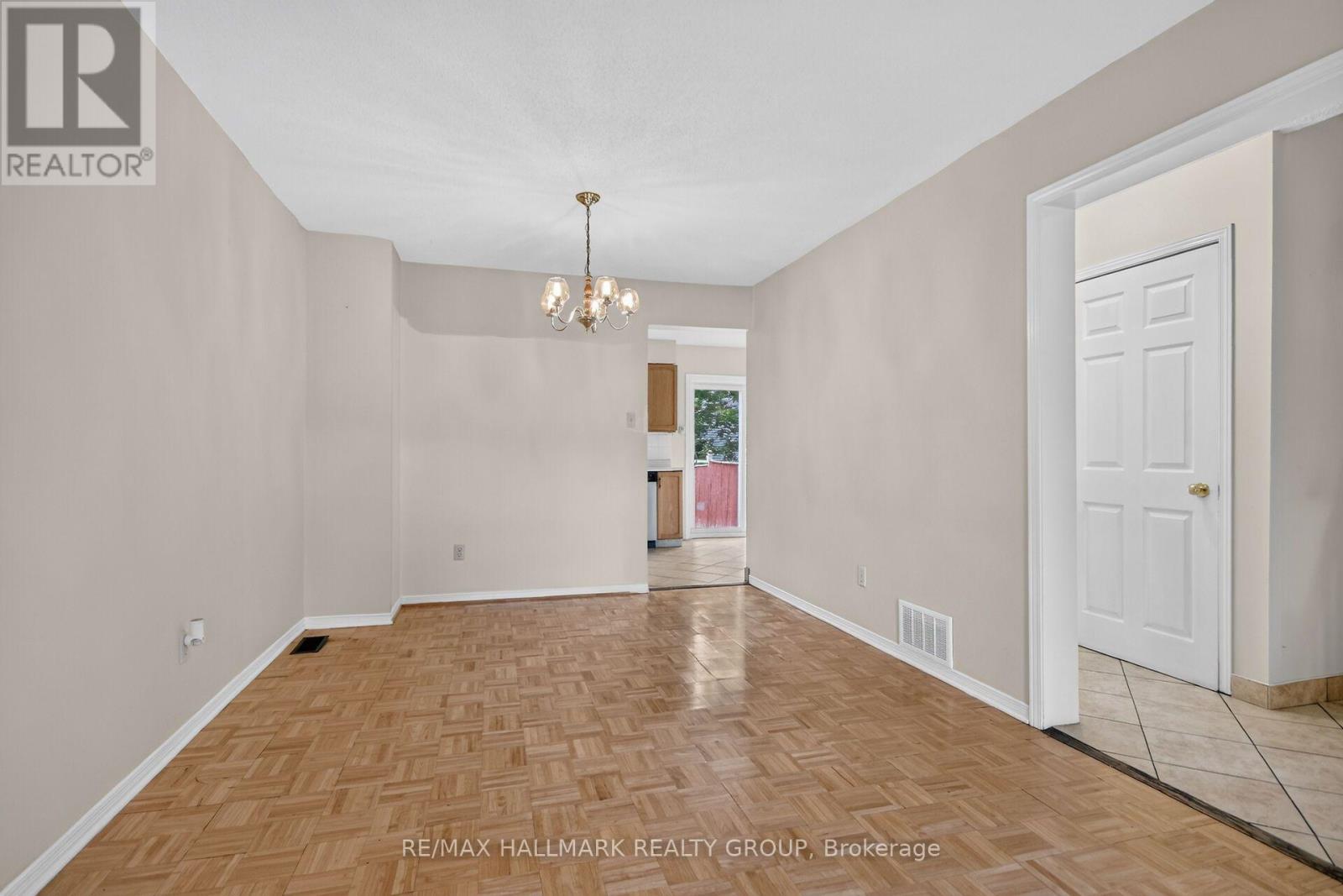 49 Newport Crescent, Ottawa, Ontario  K1T 3M2 - Photo 14 - X13566132