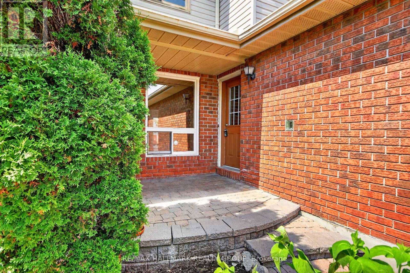 49 Newport Crescent, Ottawa, Ontario  K1T 3M2 - Photo 3 - X13566132