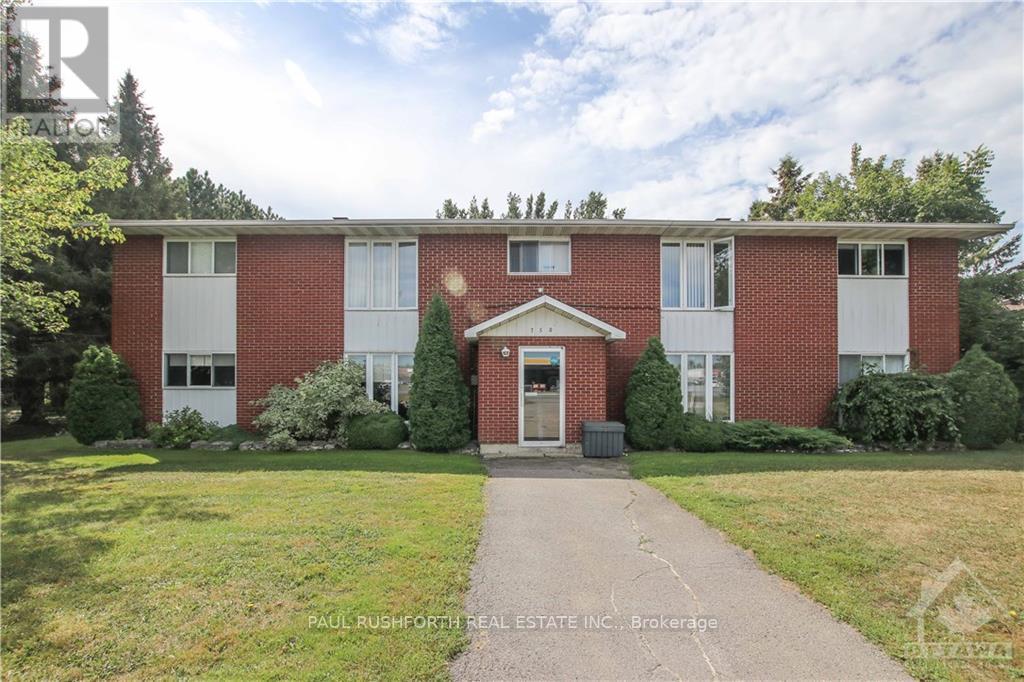 4 - 750 Notre Dame Street, Russell, Ontario  K0A 1W0 - Photo 1 - X13566162