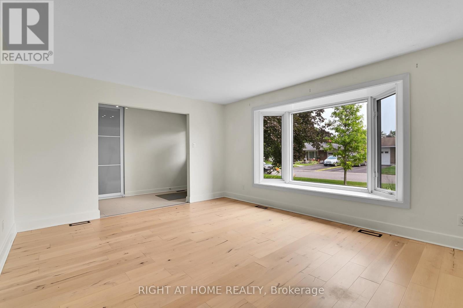 9 Leetom Crescent, Ottawa, Ontario  K2J 1E3 - Photo 6 - X13566274
