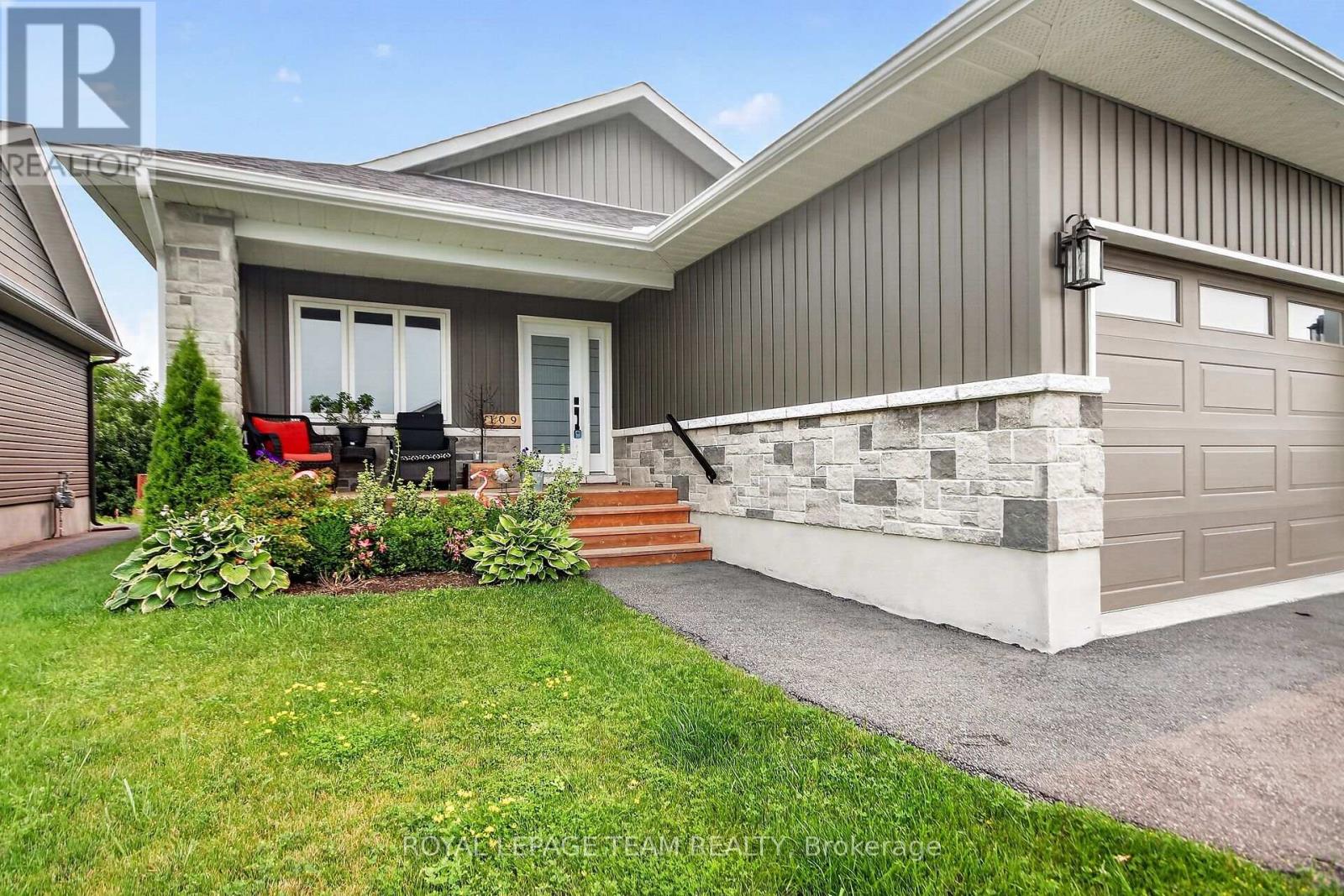 109 James Street, North Dundas, Ontario  K0C 2K0 - Photo 1 - X13566638