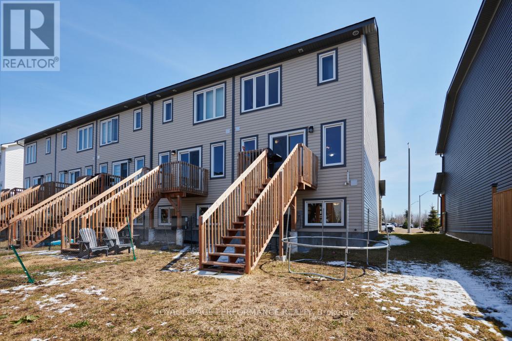 30 Whitcomb Crescent, Smiths Falls, Ontario  K7A 0C2 - Photo 30 - X13566766