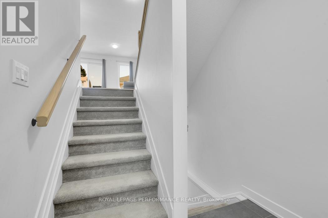 30 Whitcomb Crescent, Smiths Falls, Ontario  K7A 0C2 - Photo 4 - X13566766
