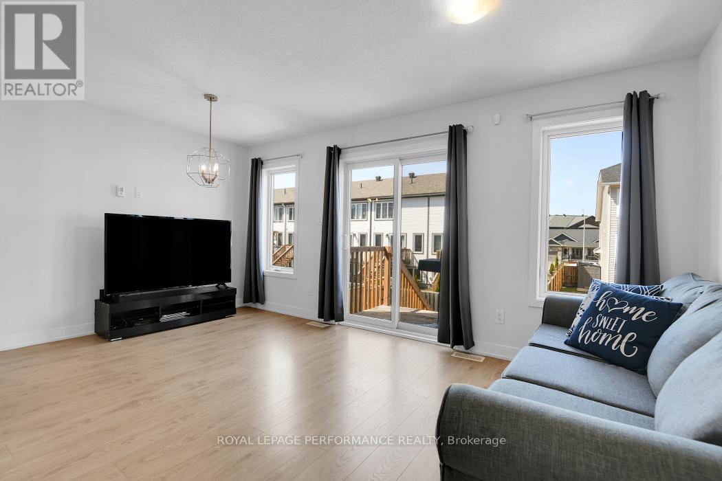 30 Whitcomb Crescent, Smiths Falls, Ontario  K7A 0C2 - Photo 6 - X13566766