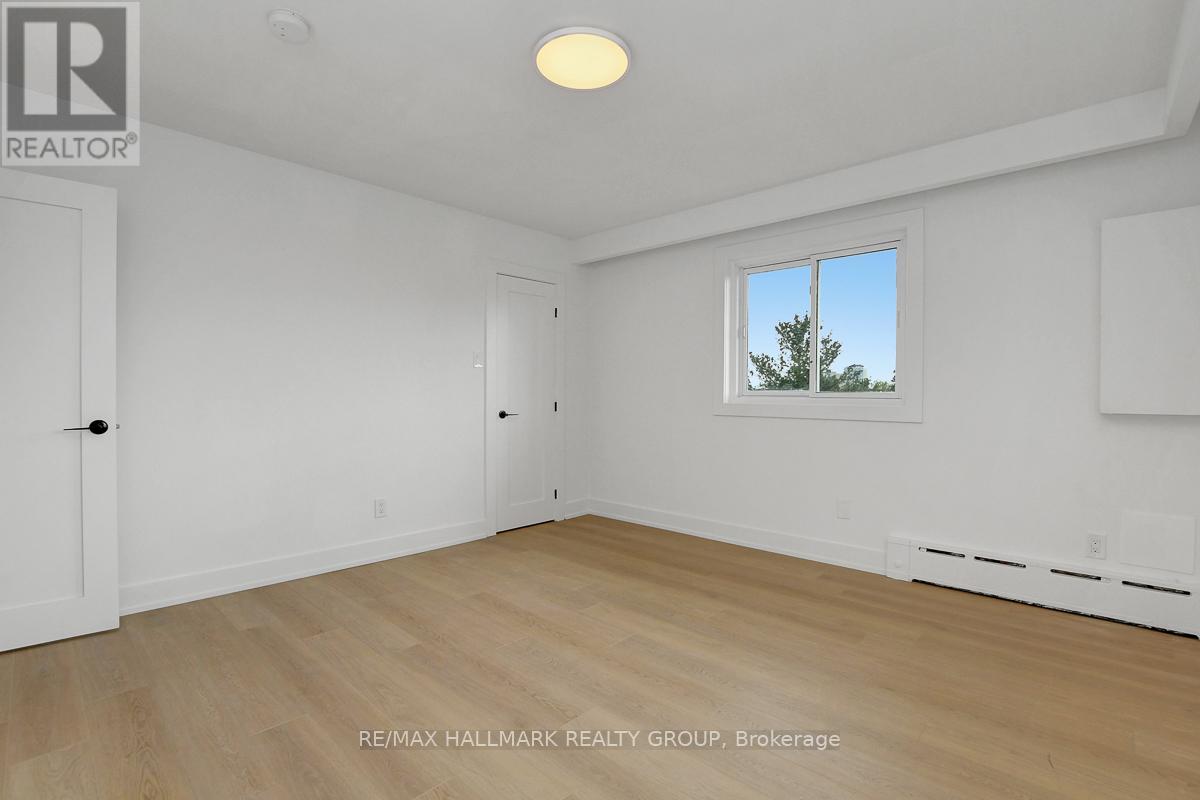 269 Michel Circle, Ottawa, Ontario  K1L 7P4 - Photo 18 - X13566818