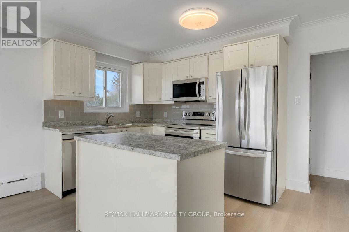 269 Michel Circle, Ottawa, Ontario  K1L 7P4 - Photo 6 - X13566818