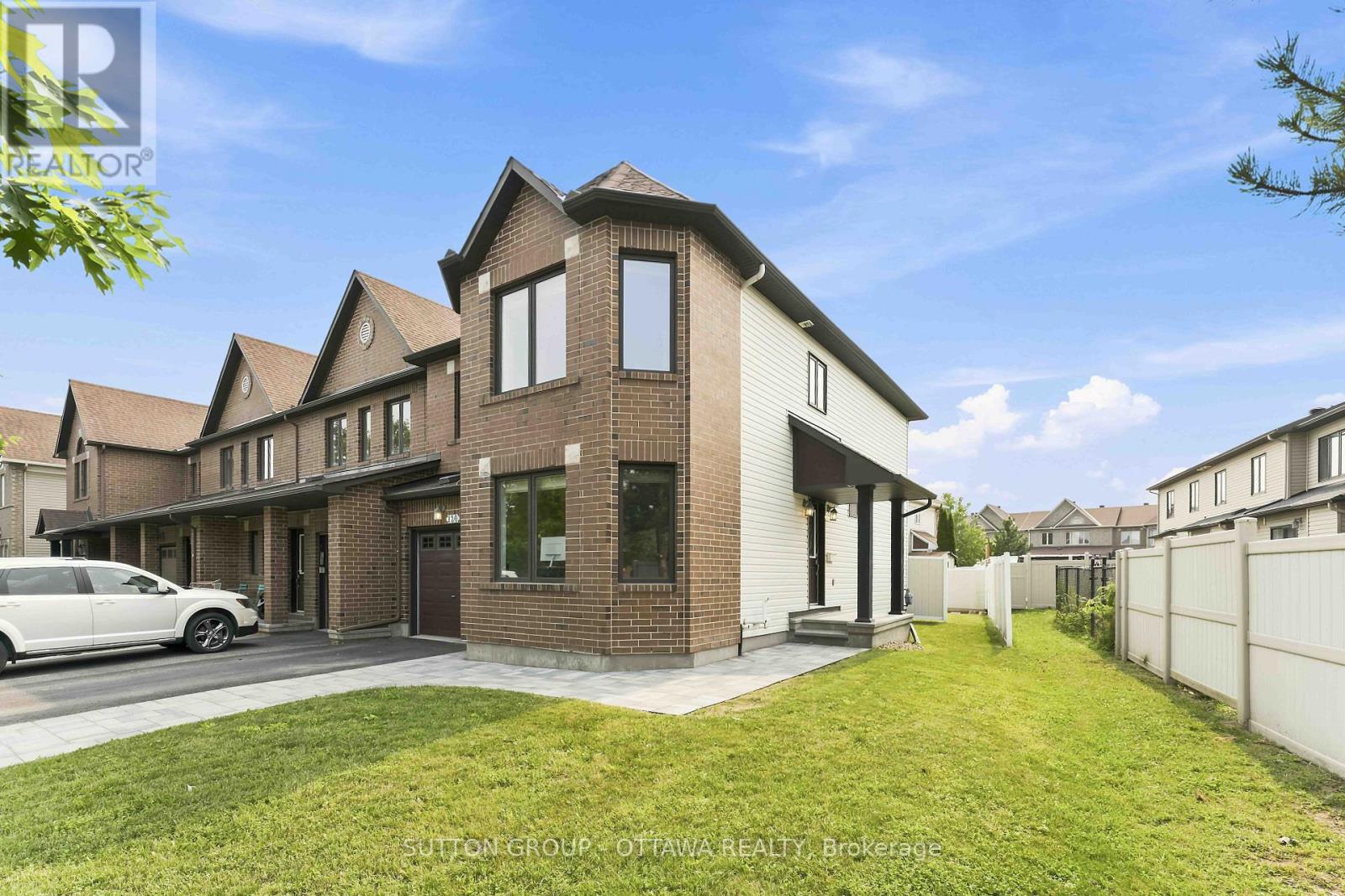 120 Dunforest Terrace, Ottawa, Ontario  K2J 3V1 - Photo 2 - X13566946