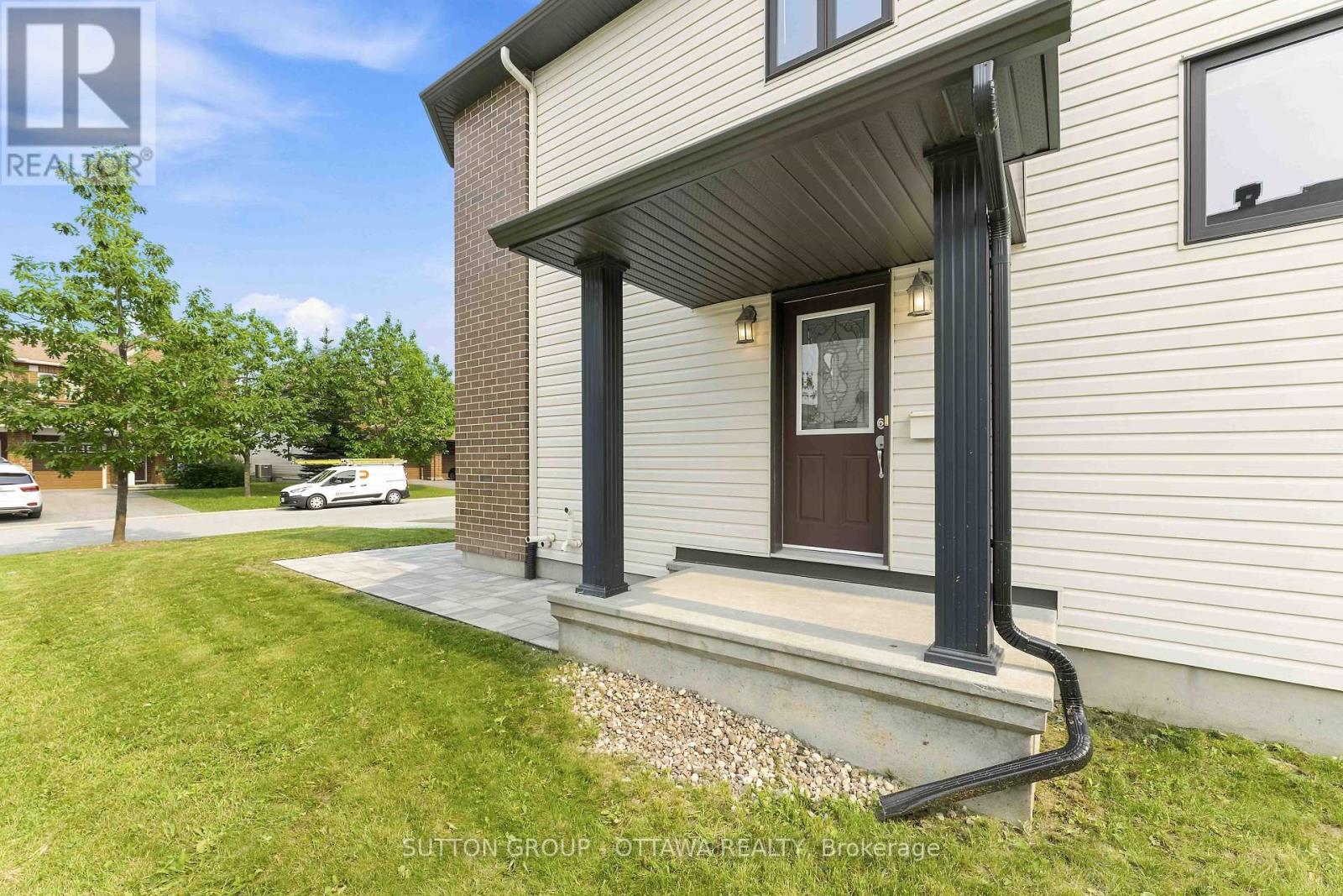 120 Dunforest Terrace, Ottawa, Ontario  K2J 3V1 - Photo 4 - X13566946