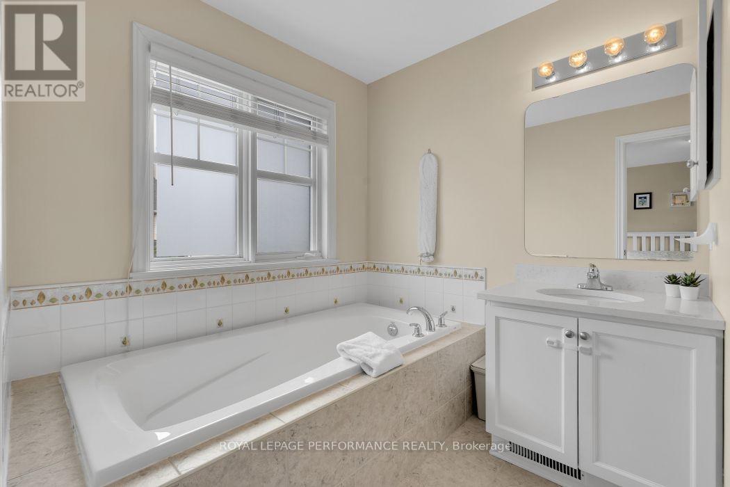 152 Purple Finch Crescent, Ottawa, Ontario  K1T 4G9 - Photo 21 - X13566952