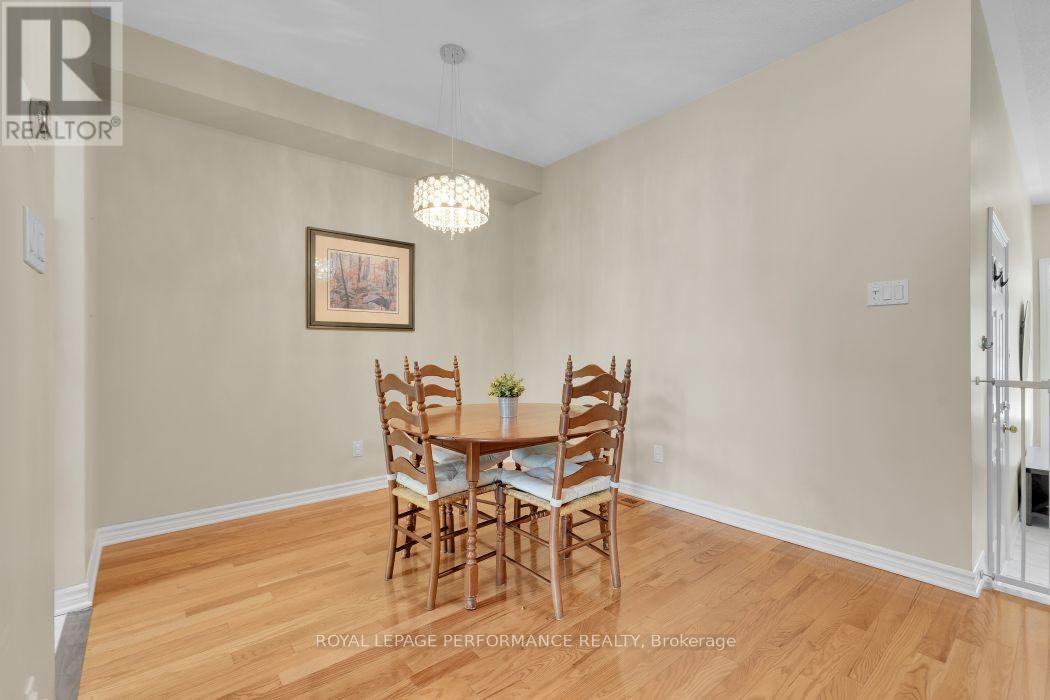 152 Purple Finch Crescent, Ottawa, Ontario  K1T 4G9 - Photo 5 - X13566952