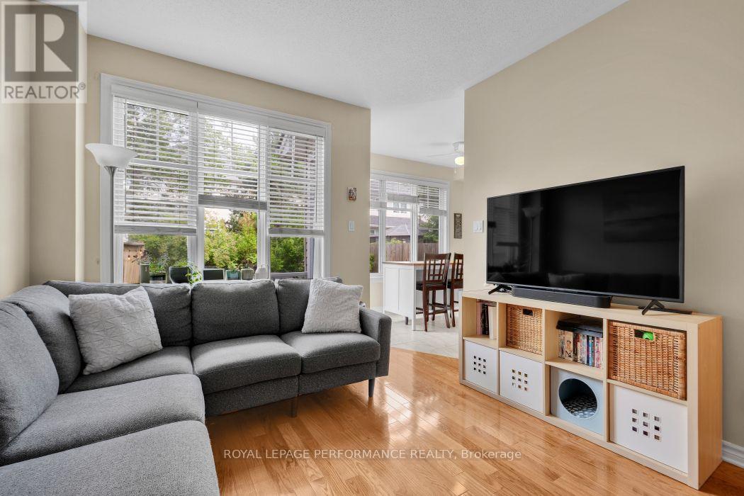 152 Purple Finch Crescent, Ottawa, Ontario  K1T 4G9 - Photo 8 - X13566952
