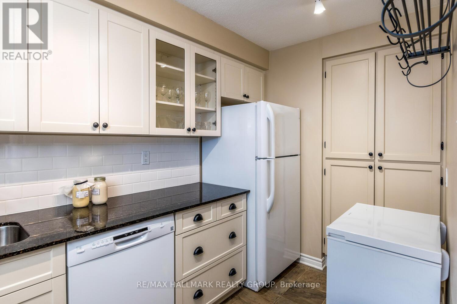 902 - 470 Laurier Avenue W, Ottawa, Ontario  K1R 7W9 - Photo 13 - X13567004