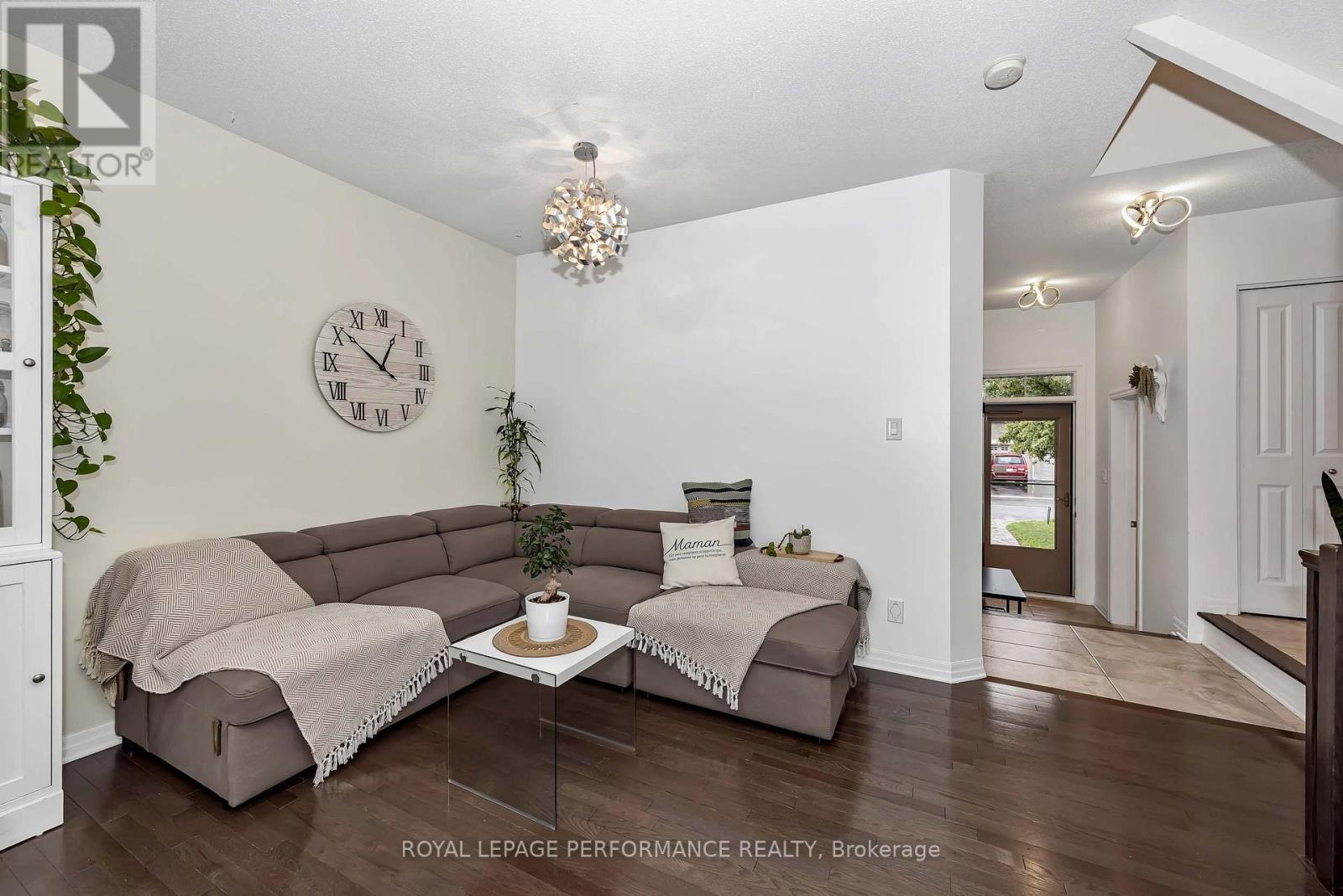 510 Knotridge Street, Ottawa, Ontario  K1W 0C7 - Photo 6 - X13567102