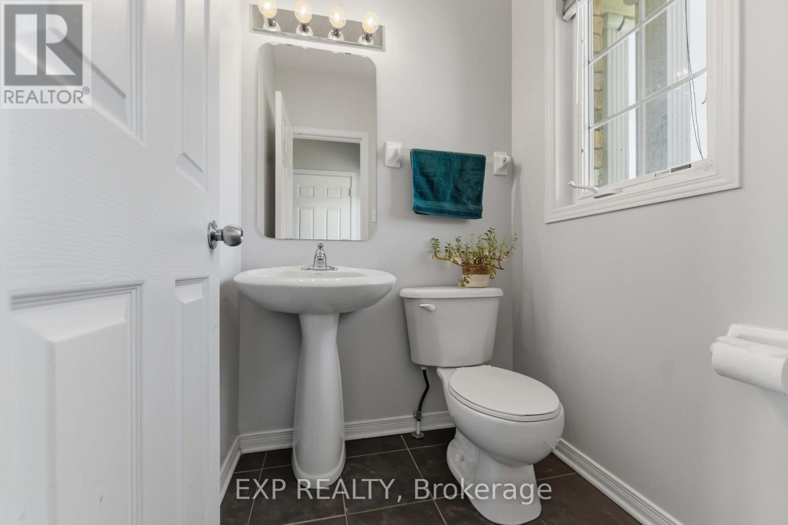 321 Brigitta Street, Ottawa, Ontario  K2S 0H8 - Photo 10 - X13567130