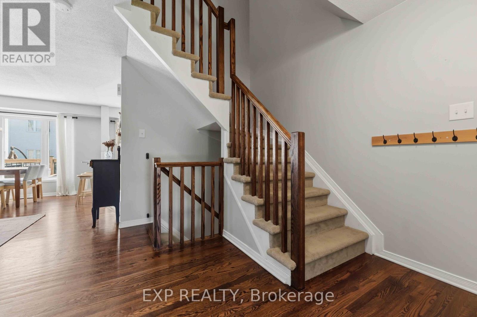 321 Brigitta Street, Ottawa, Ontario  K2S 0H8 - Photo 3 - X13567130