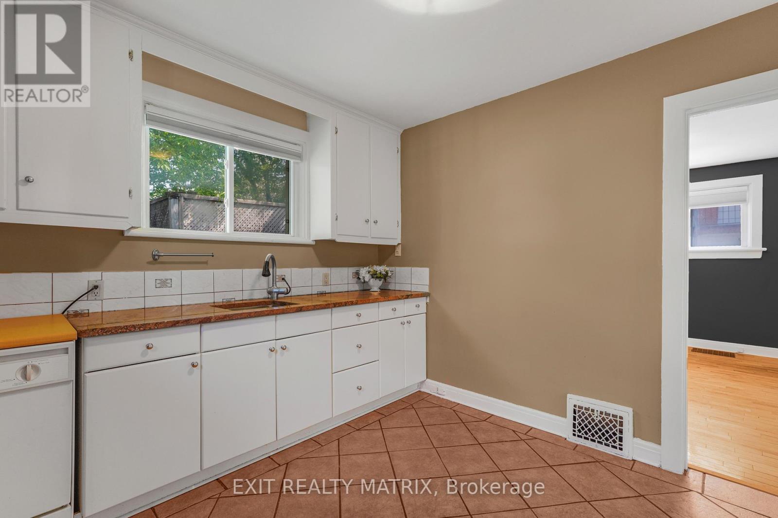 261 Montfort Street, Ottawa, Ontario  K1L 5P1 - Photo 14 - X13567142