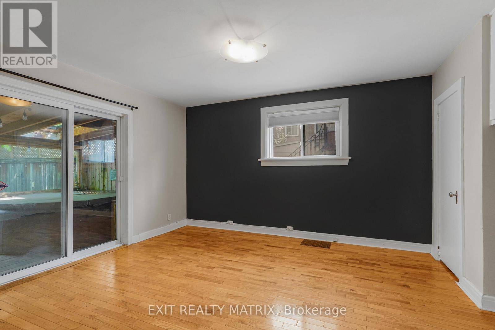 261 Montfort Street, Ottawa, Ontario  K1L 5P1 - Photo 15 - X13567142