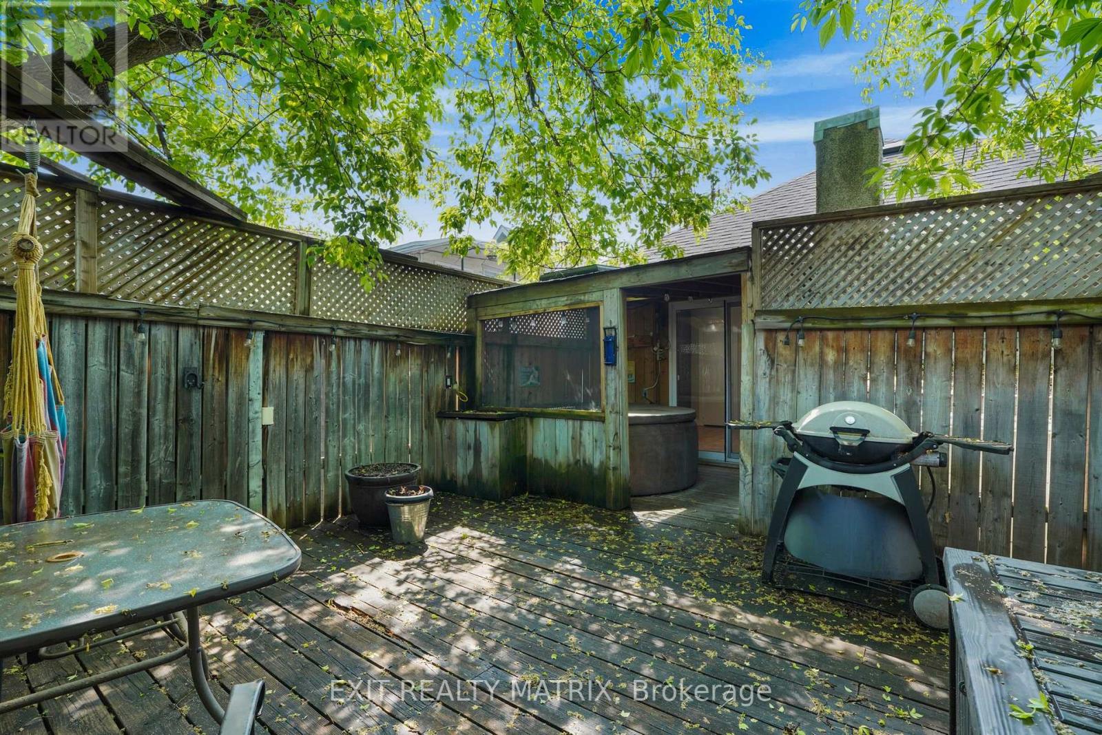 261 Montfort Street, Ottawa, Ontario  K1L 5P1 - Photo 19 - X13567142