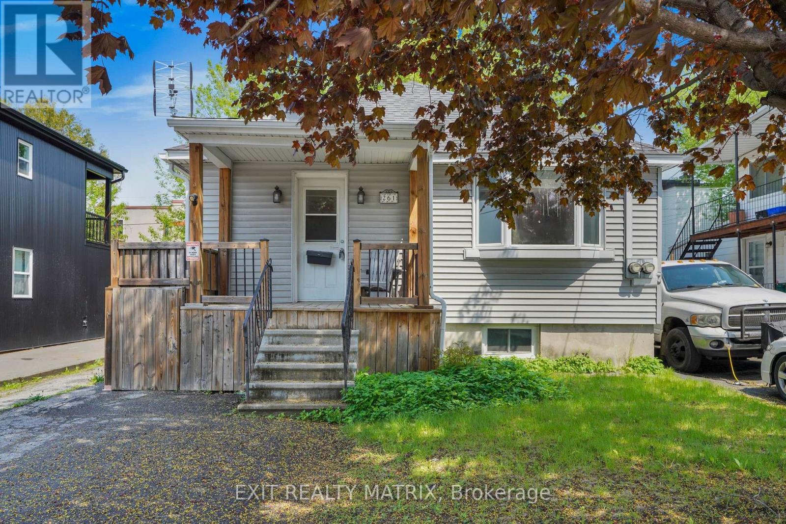 261 Montfort Street, Ottawa, Ontario  K1L 5P1 - Photo 2 - X13567142