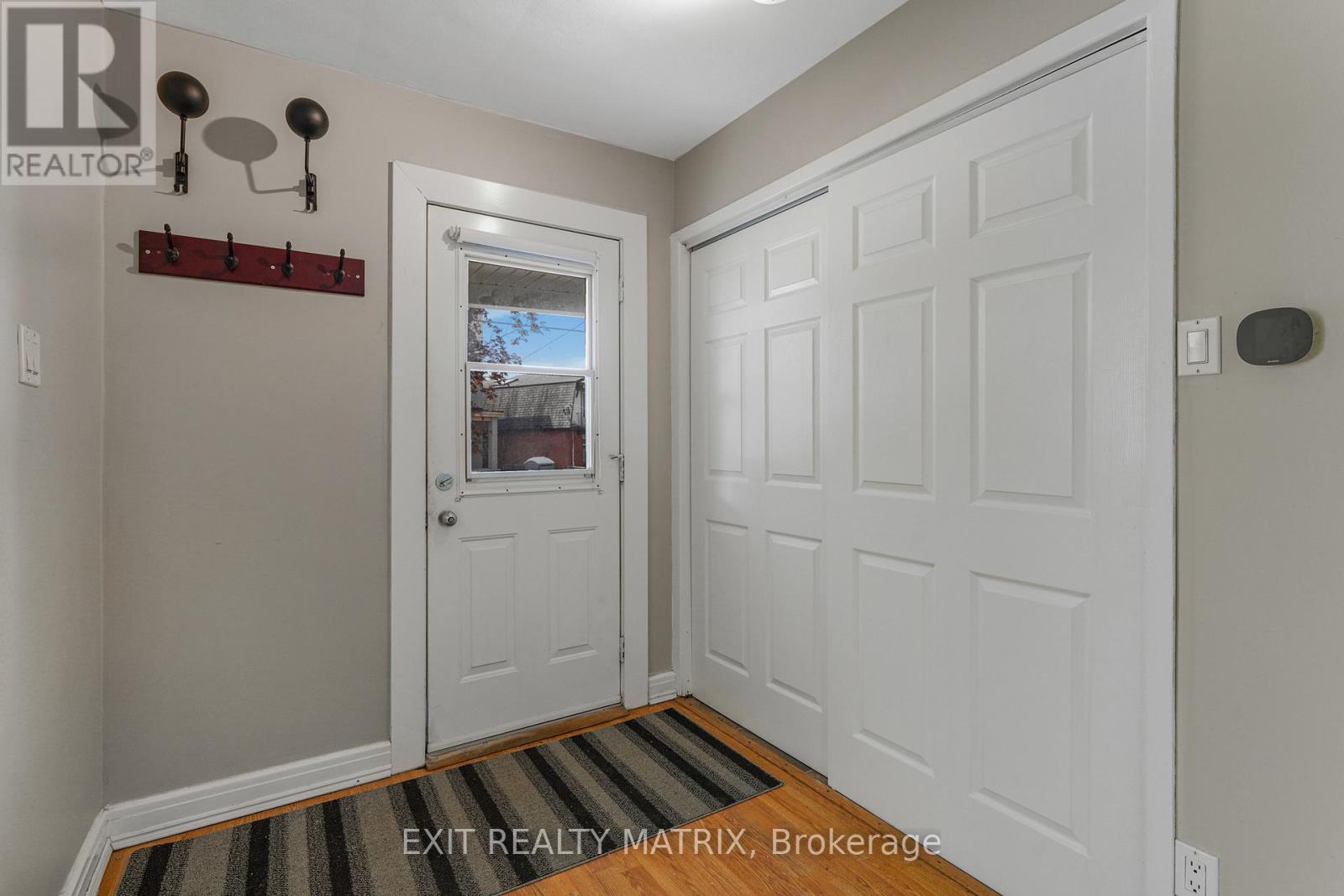 261 Montfort Street, Ottawa, Ontario  K1L 5P1 - Photo 4 - X13567142