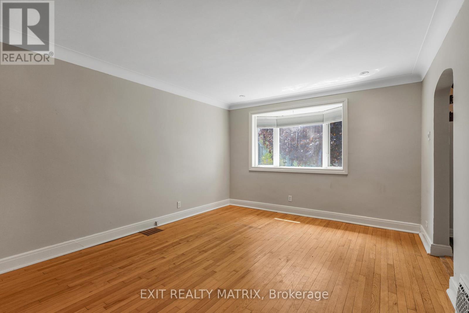 261 Montfort Street, Ottawa, Ontario  K1L 5P1 - Photo 6 - X13567142