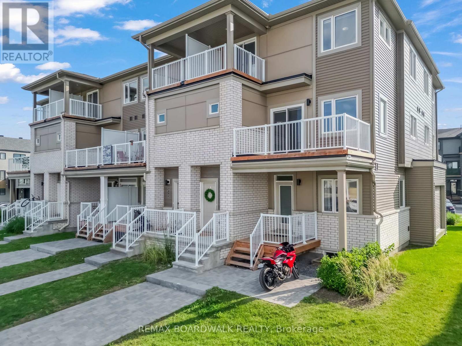 210 Verulam Street, Ottawa, Ontario  K2J 7J5 - Photo 1 - X13567186