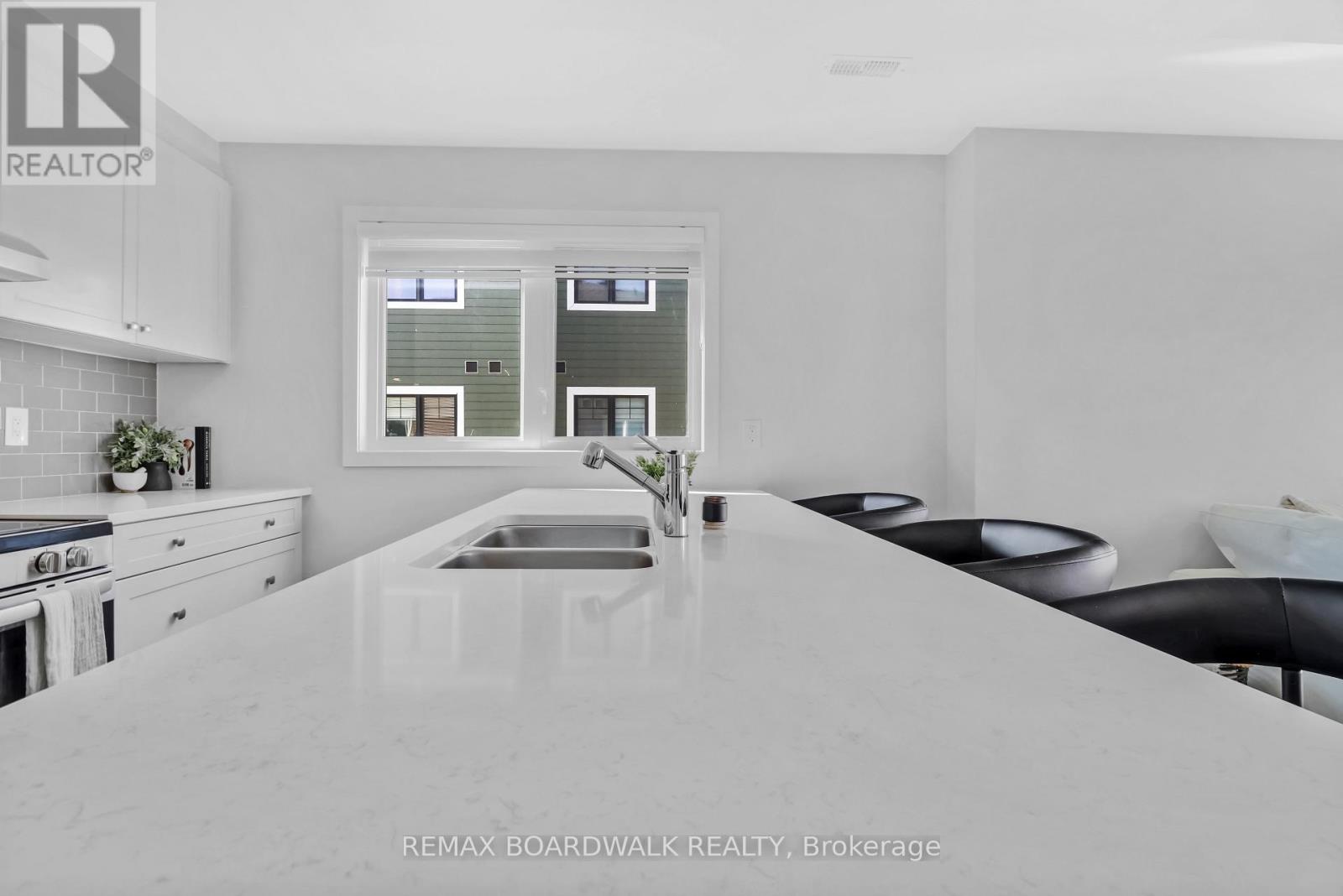 210 Verulam Street, Ottawa, Ontario  K2J 7J5 - Photo 13 - X13567186