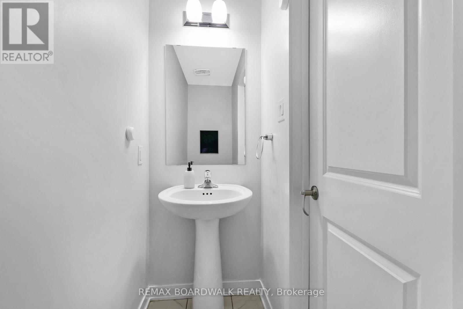 210 Verulam Street, Ottawa, Ontario  K2J 7J5 - Photo 14 - X13567186