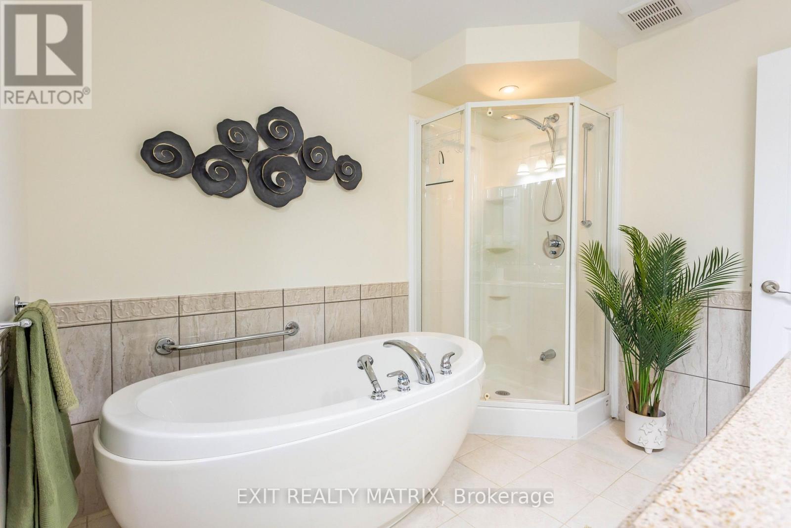 104 - 2 Warner Street, Russell, Ontario  K4R 0B4 - Photo 30 - X13567358