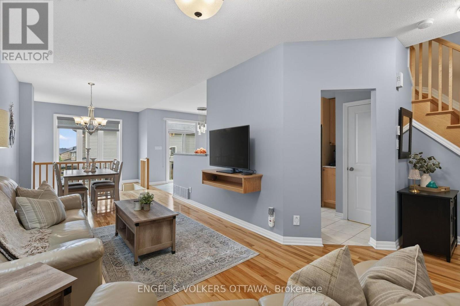 512 Knotridge Street, Ottawa, Ontario  K1W 0C7 - Photo 8 - X13567448