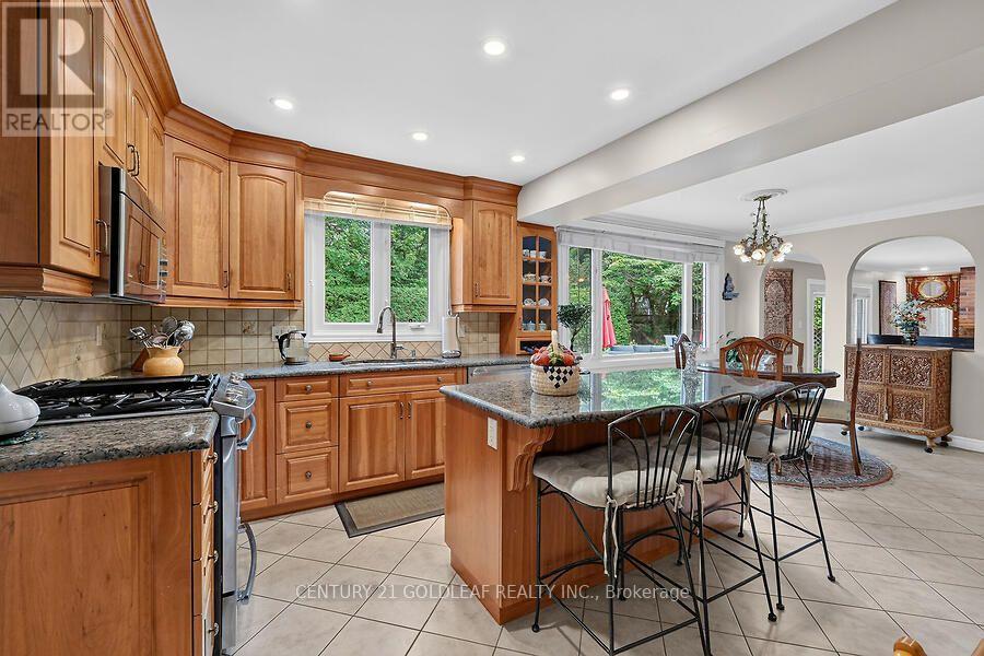 2011 Hollybrook Crescent, Ottawa, Ontario  K1J 7Y5 - Photo 11 - X13567558