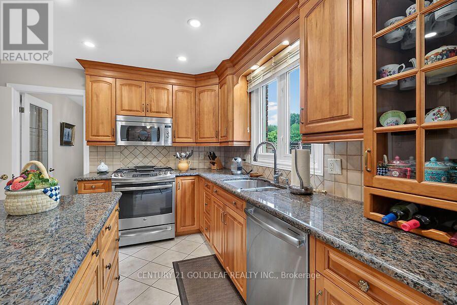 2011 Hollybrook Crescent, Ottawa, Ontario  K1J 7Y5 - Photo 12 - X13567558